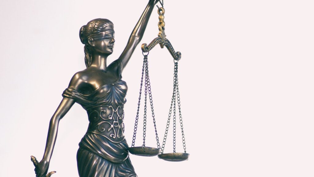 How Child Support Calculations Turn Income Into Monthly Obligations in Georgia